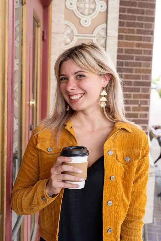 Anya - Golden Checker