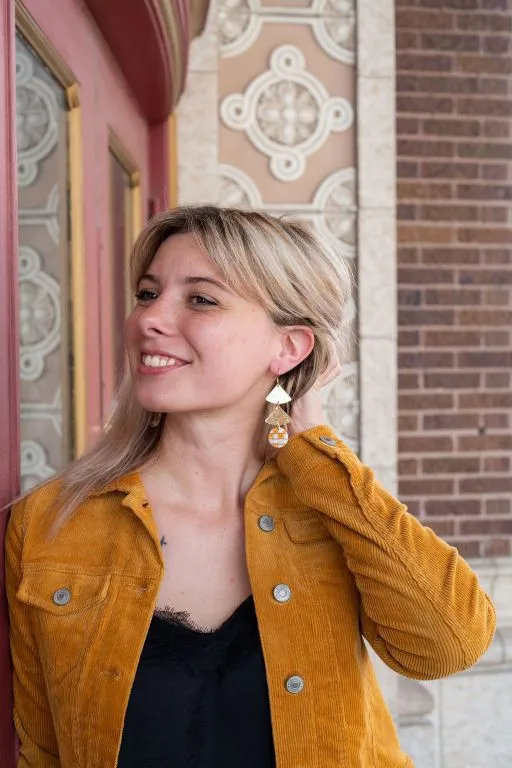 Anya - Golden Checker